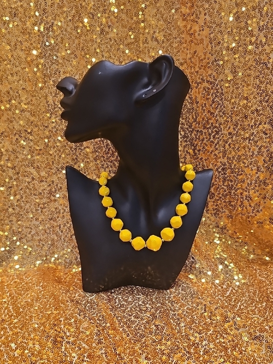 Jewelry - Yellow Beaded Bauble Costume Necklace